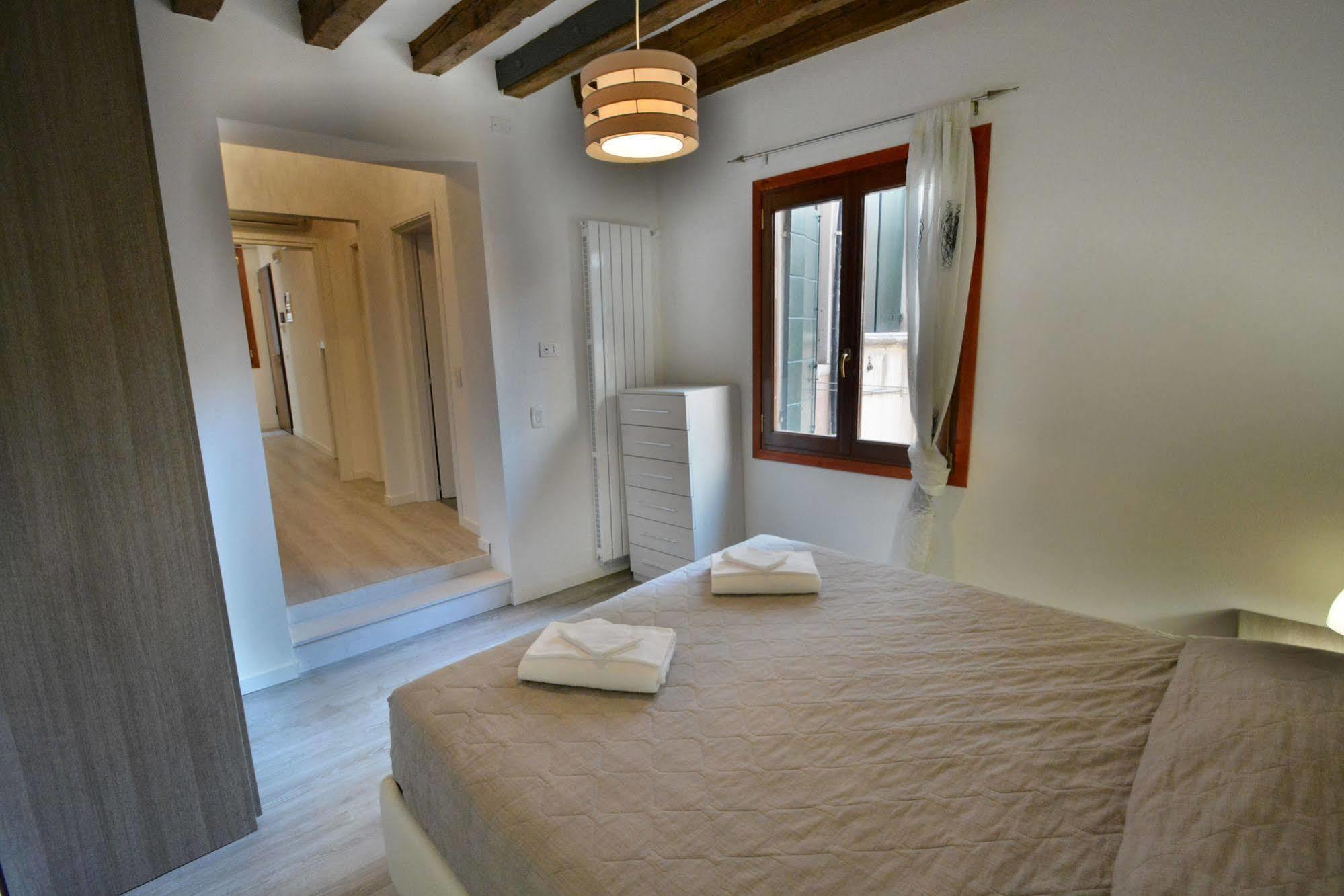 Ve.n.i.ce. Cera Ca' De La Mandola Appartement